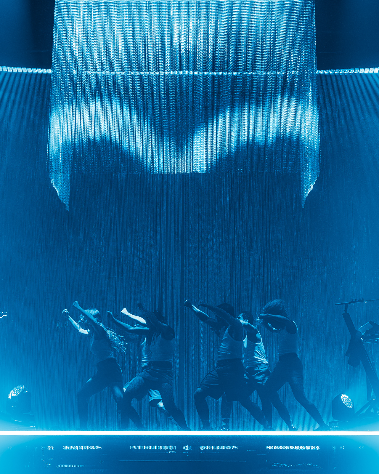 choreographer, movement director and model paris helena tour