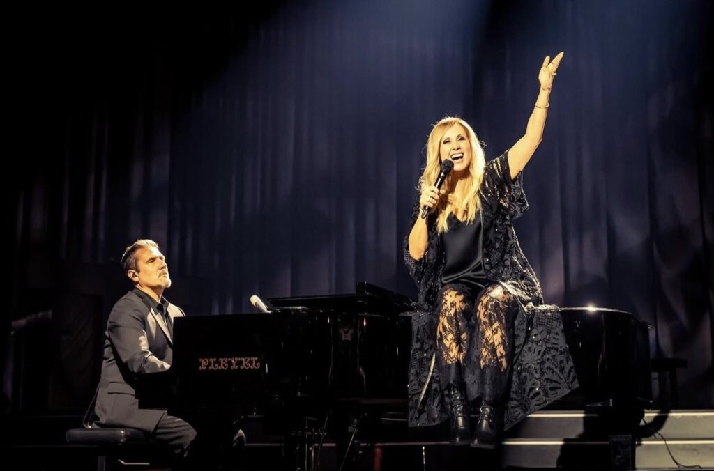 choreographer, movement director and model paris Lara fabian Tour Je suis là